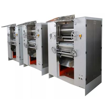 China Máquina de fabricação de sabonete de dupla raspadora de alta precisão para produção de sabonete à venda