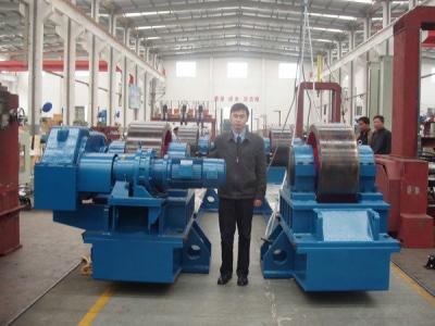Chine Le caoutchouc conventionnel de rotateurs/rouleaux de soudure de vis sans fin roule à vendre