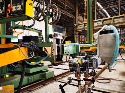 China Cantilever SAW Pipe Welding Manipulator Machine 300kg Loading à venda