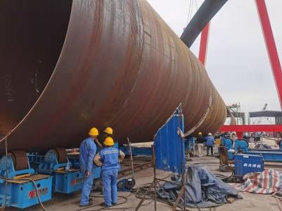 China 1000mm 200T Tank Turning Rolls For Offshore Wind Tower for sale