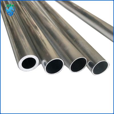 China Tubo quadrado de alumínio anodizado 6063 Perfil de tubo oval redondo à venda