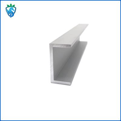 中国 スライドの柵の一貫作業アルミニウム柵の適用範囲が広いチェーン柵のアルミニウム プロフィール 販売のため