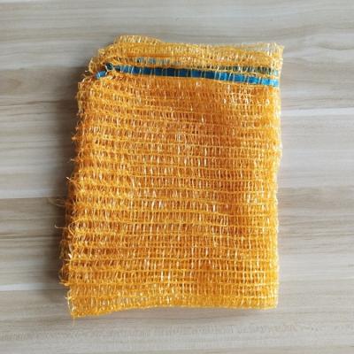 Chine CNF terme commercial Couleur populaire 50 kg Orange Raschel Net Mesh Sacs d'emballage de fruits en rouleau à vendre