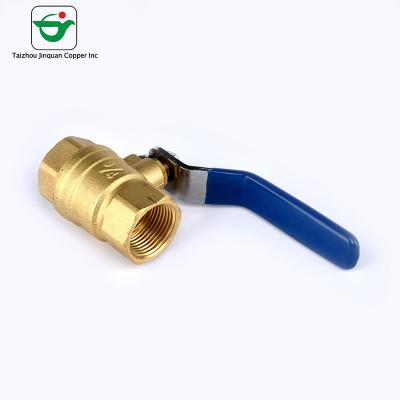 China Válvula de bola de bronze do gás do PLF do porto padrão 1/2” para o óleo da água à venda