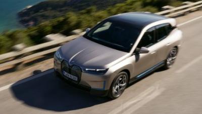 Chine Véhicules À ROUES MOTRICES de SUV EV de grande vitesse des voitures 200km/h du long terme Xdrive40 EV de BMW IX à vendre