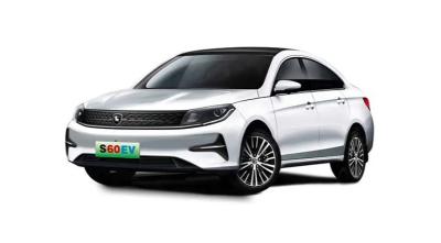 China Carros elétricos amigáveis Dongfeng Fengxing S60 180km/h da escala 415km ECO à venda