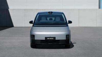 Chine Presale 2024 Li AutoMega 7seats luxury ev car 4WD New Energy Vehicle larger passenger mpv high speed electric car à vendre