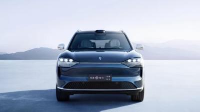 Chine AITO M9-a luxurious and tech infused electric SUV With smartphone inspired interior, dual powertrain options à vendre