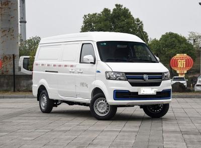 Китай Квадратная форма принята в семейном стиле Jinbei Новый электрический фургон Hiace EV с 220N.m и 300 км NEDC с максимальной скоростью 80 км / ч продается