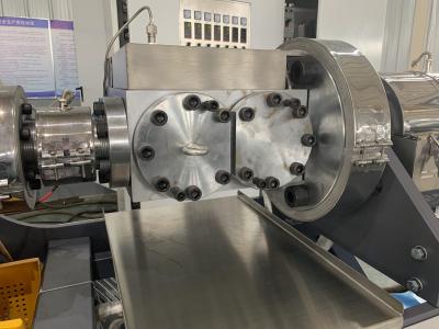 Κίνα ζωηρόχρωμο πλεγμένο πολυαιθυλένιο σχοινί 0.4mm που κάνει το σχοινί μηχανών που κατασκευάζει τον εξοπλισμό προς πώληση