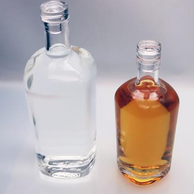 Chine Le whiskey de la meilleure qualité d'OEM met se givrer en bouteille de revêtement partiel superbe de fenêtre du silex ISO9001 à vendre