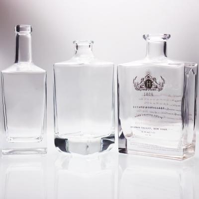 China Cuadrado Crystal Whiskey Decanter Premium Glass FDA de 200ML 500ML en venta