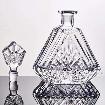 China 500ml 700ml Unique Whiskey Decanter FDA ISO 9001 With Glass Stopper for sale