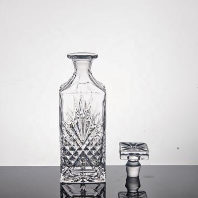 China Vodka Bourbon Crystal Alcohol Decanter 25OZ Polished Hot Stamping for sale