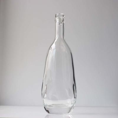 China Casquillo que atornilla del casquillo plástico vacío de Brandy Bottle 1750ml 3000ML de la pintura de la etiqueta en venta