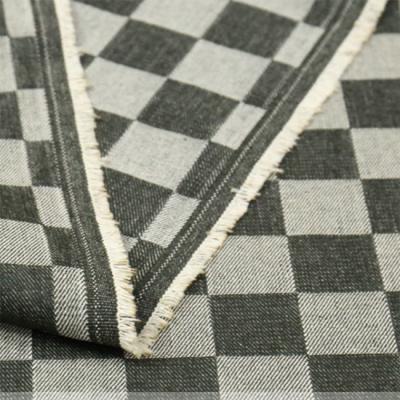 Chine Le polyester tissent le plaid 345gsm fonctionnel 10*10 de couleur de coton de tissu à vendre