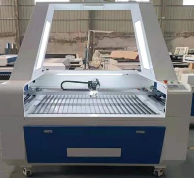 China CCD CO2 Laser Engraving Cutting Machine 1600x1000mm 1800X1000mm for sale