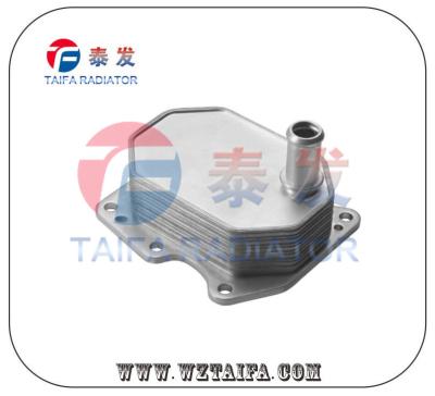 Chine TRANSIT MK7 2006 de réfrigérant à huile de FORD de l'aluminium 1704068 EN AVANT 2,4 pièces de système de refroidissement à vendre