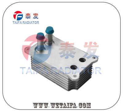 Chine TRANSIT MK6 2000-2006 de FORD 2,0 L réfrigérant à huile en aluminium, réfrigérant à huile diesel de représentation 1477141 à vendre