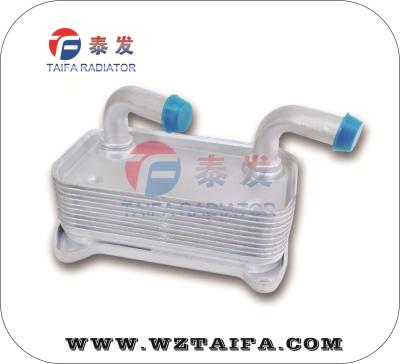 China Refrigerador de aceite de 9496495 coches, refrigerador de aceite de VOLVO V40 1.6L 1.8L 1.9T T4 2.0L T5 2.4L en venta