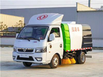 중국 가벼운 용량 쓰레기 처리 트럭 트럭 탑재 거리 청소기 4x2 판매용