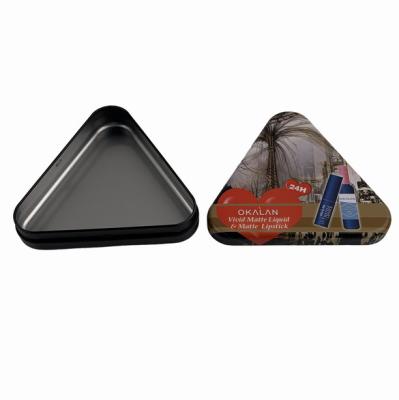 Китай Жестяная коробка металла треугольника изготовленная на заказ возместила CMYK печатая штейновое олово губной помады финиша продается