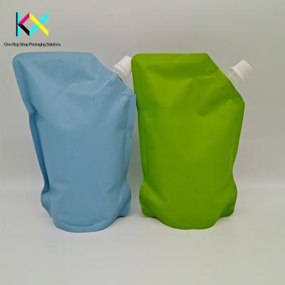 China Herbruikbare MOPP/NY/PE Vloeibare verpakkingszak Shampoo hervulzak Meerdere kleuren Te koop