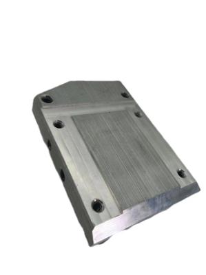 China Aluminum Extruded and Machined Door Support Part à venda