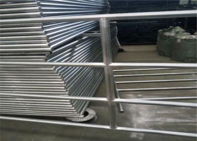 China Los 4 paneles portátiles del corral de la barra, astilla 12 pies del ganado de la puerta de impermeabilización del agua en venta