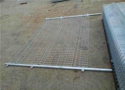 China Curved 3d Wire Mesh Panels , Farm Mesh Fencing With Various Shape Posts for sale