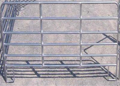 China Easy Handling Livestock Fence Panels With Smooth Welding Spot Finishment for sale