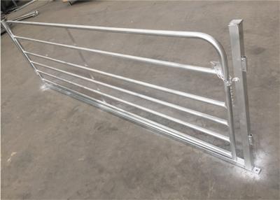 China 5 Bar Galvanized Farm Gate Fence , Cattle Yard Panel Easily Assembled for sale