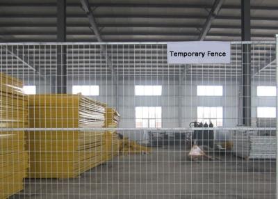 China Hot Dipped Temporary Construction Fence , Temp Fence Panels 2.4m Length for sale