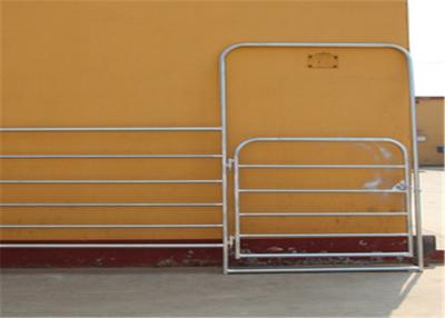 Китай Прочная стальная загородка загона обшивает панелями легкое провеса ворот двора устойчивое к двинутый продается