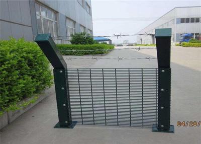 China Hot Galvanised Prison Wire Mesh Fence Anti Cut 358 Security Fence for sale