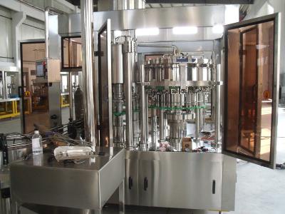 China Máquina de rellenar de la bebida carbónica rotatoria/planta de relleno automatizada de la bebida del gas del CO2 para Sprite o la cola en venta