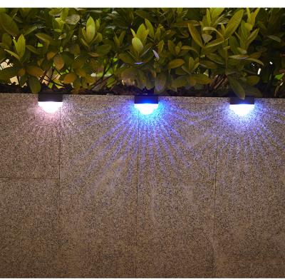China Solar Garden Light Outdoor Waterproof LED Solar Fence Light For Patio Stair Yard Garden Step Color Changing Lighting for sale