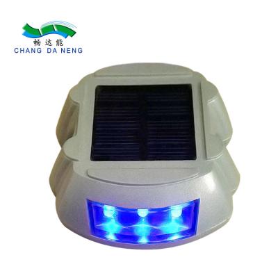 China Warning Road Safety Horseshoe Led Solar Powered Road Studs Flashing Pier Light for sale