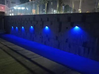 China Luzes 1800 impermeáveis da parede do diodo emissor de luz do NI MH do PC do ABS de MAH Solar Fence Light IP65 à venda
