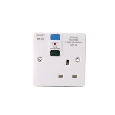 China UK Type 13A AC Single with RCD Plastic Socket Wall Socket Industrial Standard Grounding 10ma &30ma 2000V Min 3*2.5mm2 ISO9001 4K for sale