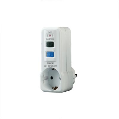 China RCD UK Residual Current Device Portable adaptor electrical equipments supplies for sale