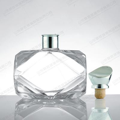 China 375ml 500ml Vodka Clear Glass Bottle 250ml tequila bottle for Wine Body Material Glass for sale