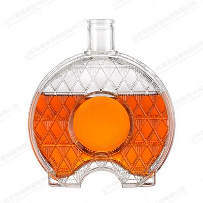 China Rubber Stopper Sealing Type Large Crystal Wine Decanter for Whisky Xo Glass Bottle for sale