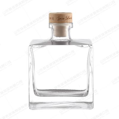 China Liquor Bottle OEM ODM Accptable Custom 750ml Glass Bottle For Rum Vodka for sale