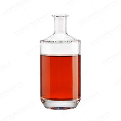 China 350ml 500ml 750ml Glass Bottle With Stopper Screw Cap Healthy Lead Free Material for sale