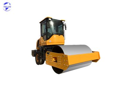 China 5000kg Vibration Roller Highway Hydraulic Road Roller With Cab for sale