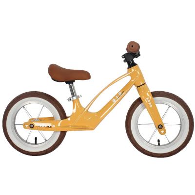 China Aleación de magnesio 12 pulgadas 2 ruedas Niños Balance Bike Entrenamiento de la bicicleta sin pedales en venta