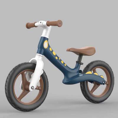 China WanYi 2 Wheel Balance e Pedal Bike com 2 rodas traseiras para crianças de 1-3 anos à venda