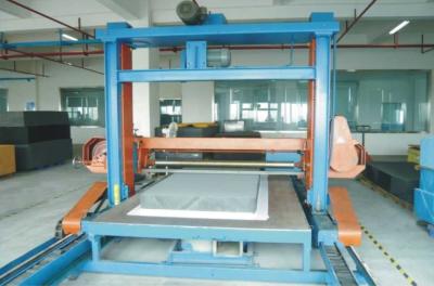Chine Découpeuse horizontale de mousse de polyuréthane automatique pour l'éponge d'oreiller à vendre