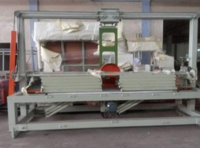 Κίνα Αφρός σφουγγαριών EPE στρωμάτων που κατασκευάζει τη μηχανή την οριζόντια υψηλή ακρίβεια προς πώληση